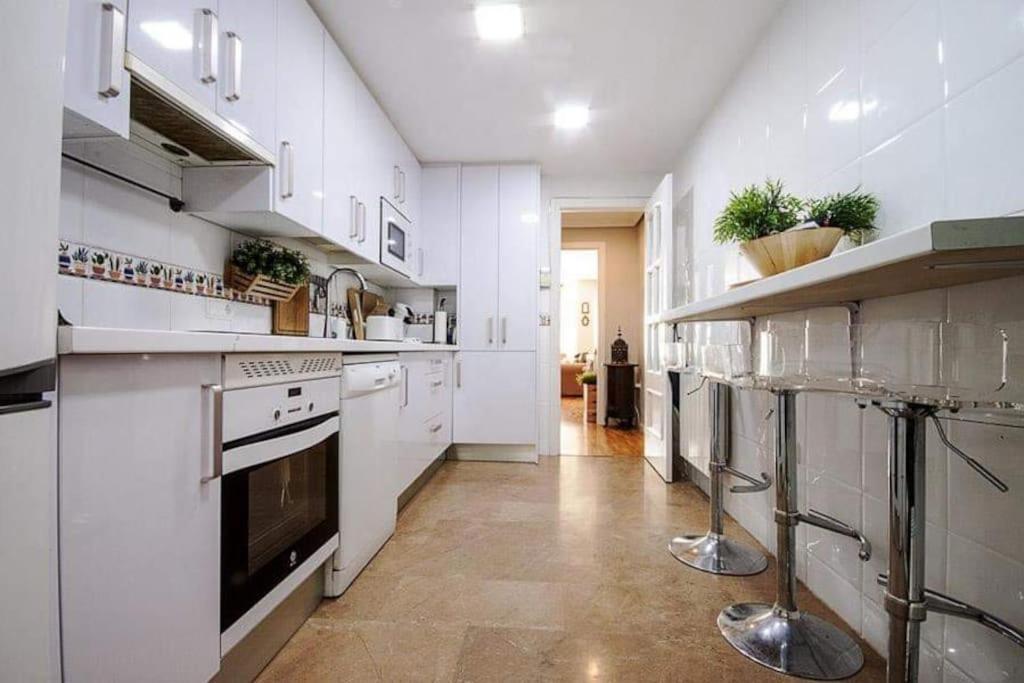 Apartamento + Parking En El Centro De Cartagena Esterno foto